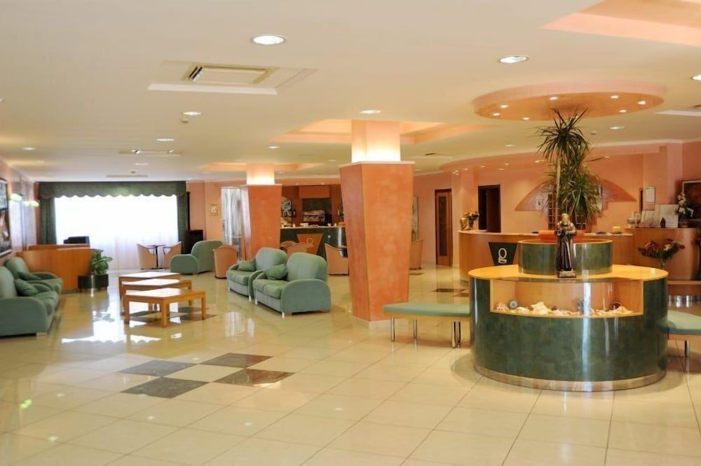 Hotel Garden 2