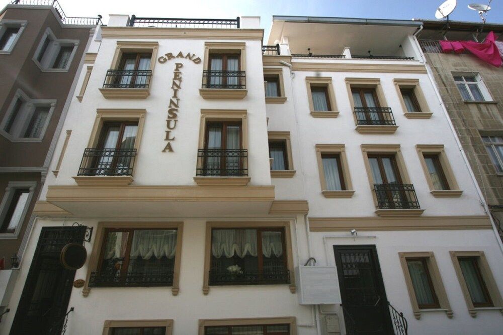 Grand Peninsula Hotel 1
