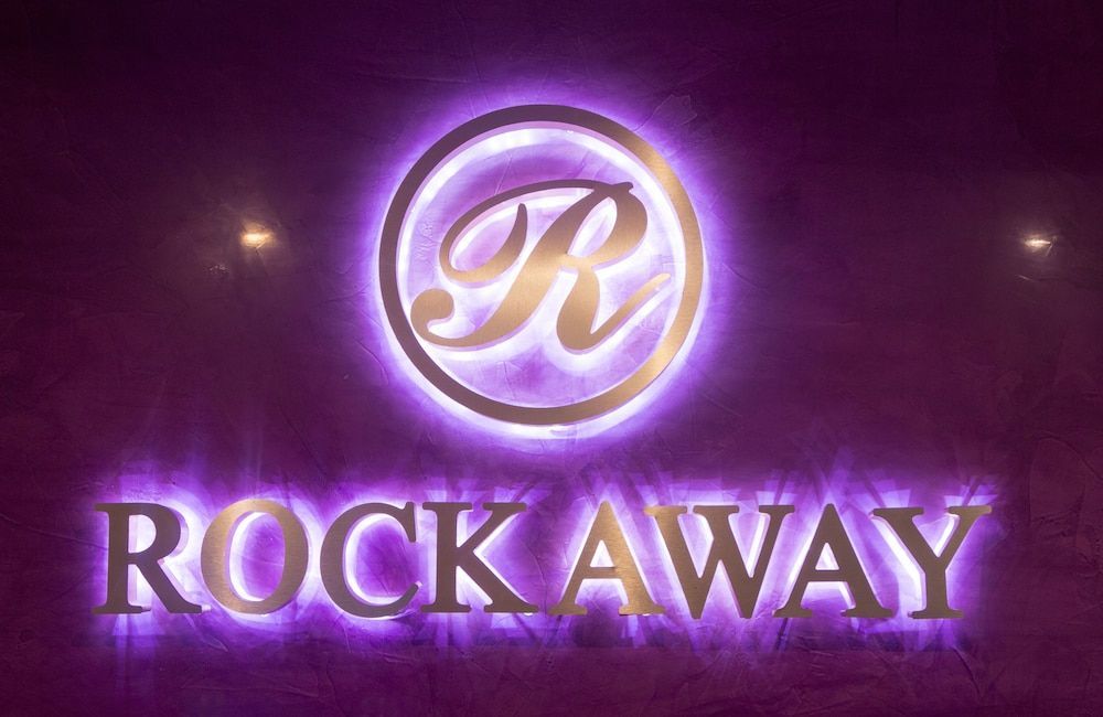 Hotel Rockaway 2