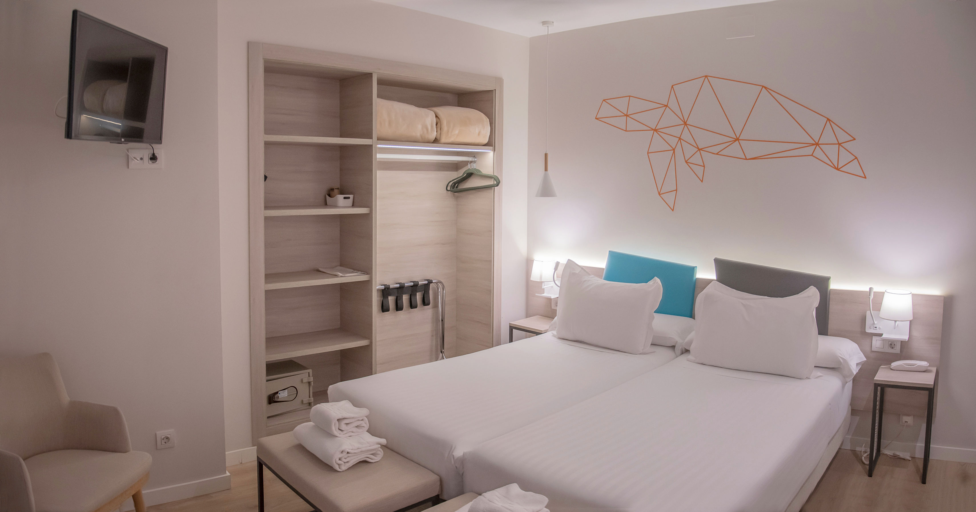 Hotel Mediterraneo Valencia 2