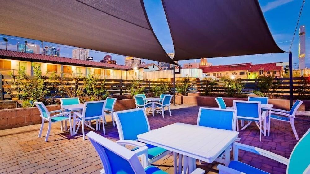 Downtown Phoenix Hotel 1