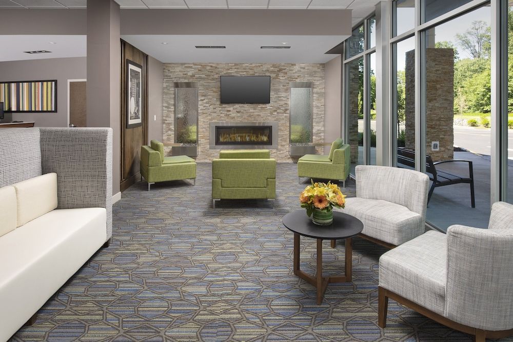 Holiday Inn Express & Suites NORTH BRUNSWICK by IHG 1
