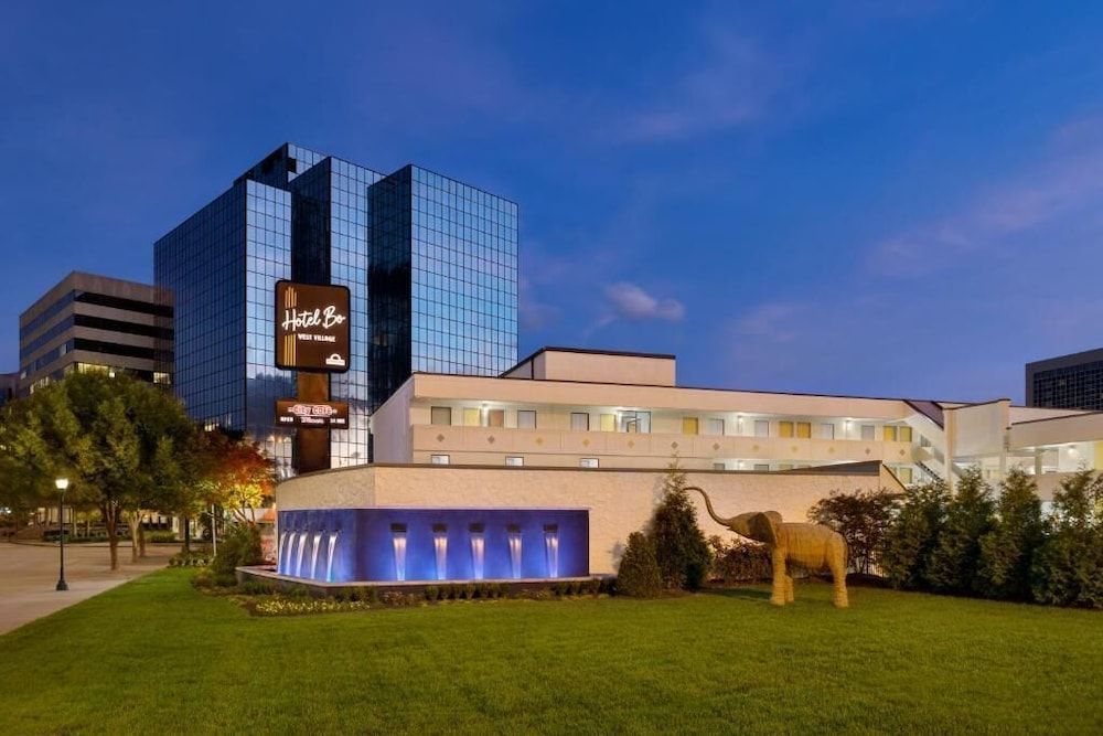 Hotel Bo, a Days Inn by Wyndham Chattanooga Downtown 1