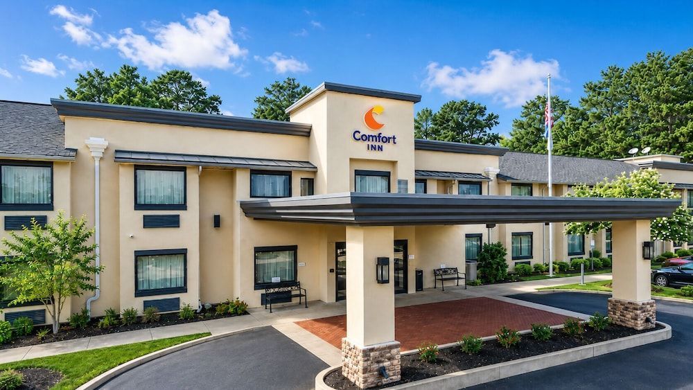 Comfort Inn Tupelo Central 1