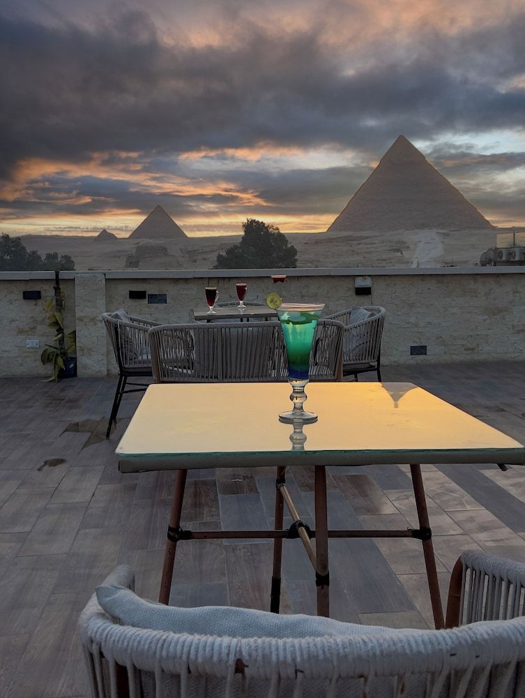 Pyramids Glory Inn 1