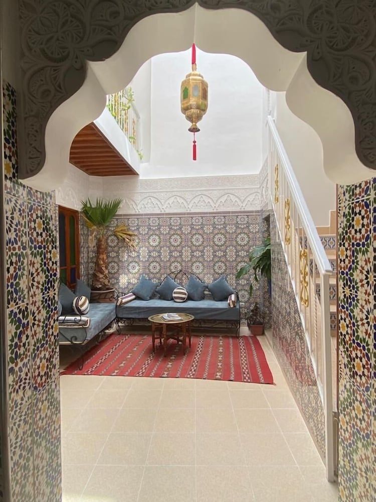Dar Dikrayat 2