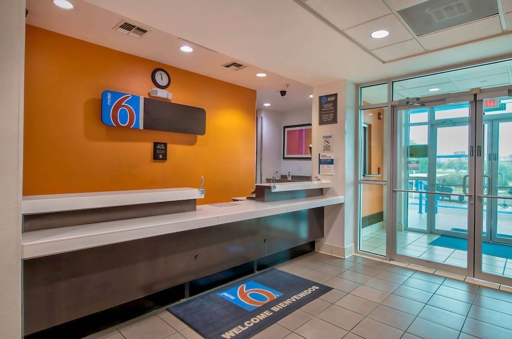 Motel 6-Eagle Pass, TX - Lakeside 2