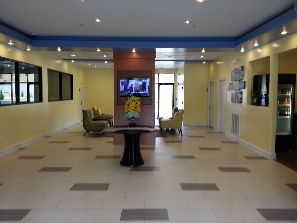 Days Inn by Wyndham Fultondale 2