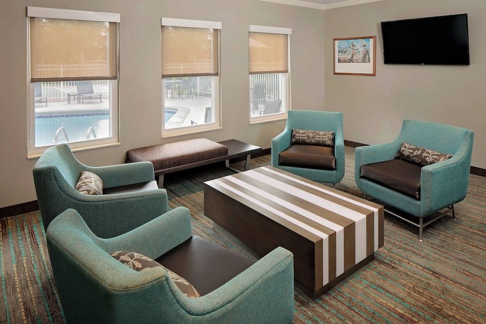Residence Inn by Marriott Louisville East 2