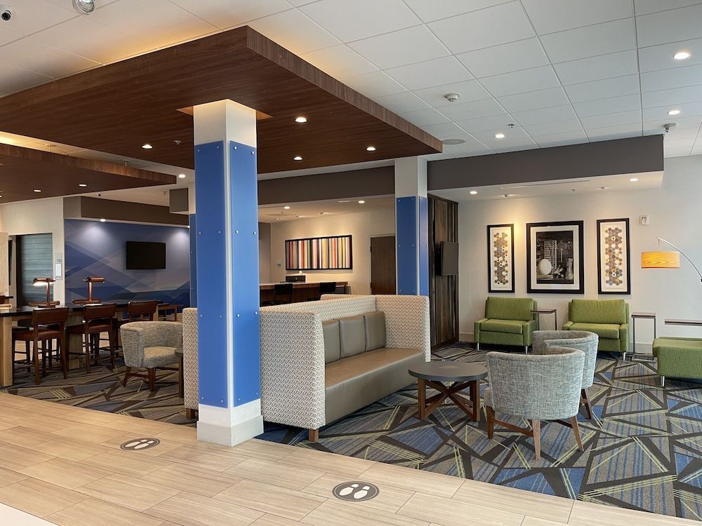 Holiday Inn Express & Suites PHOENIX - AIRPORT NORTH by IHG 2