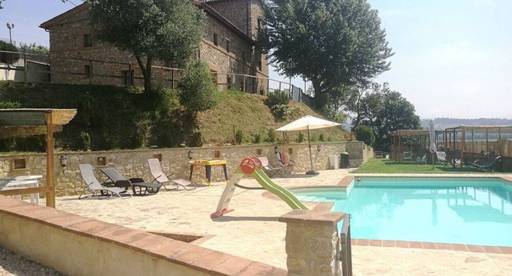 Apartment Rosa With 2 Bedrooms and Outdoor Shared Pool 1