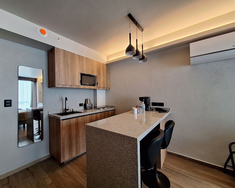 Hotel Block Suites 2