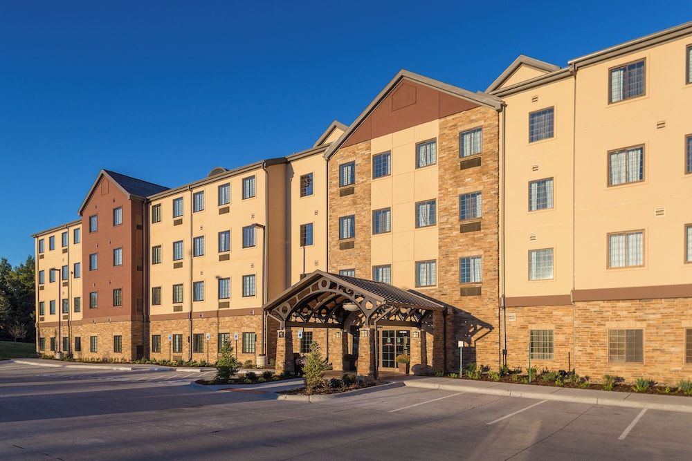 Staybridge Suites OMAHA WEST by IHG 1