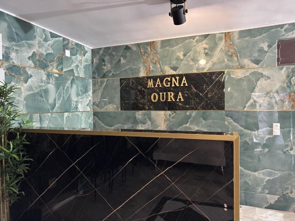 Magna Oura 2