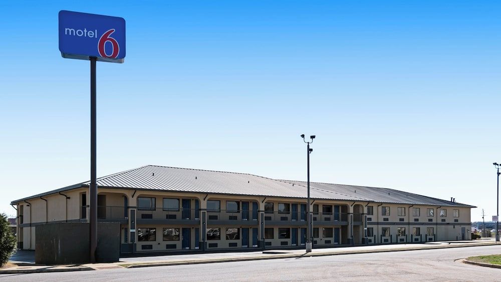 Motel 6 Prattville AL 1