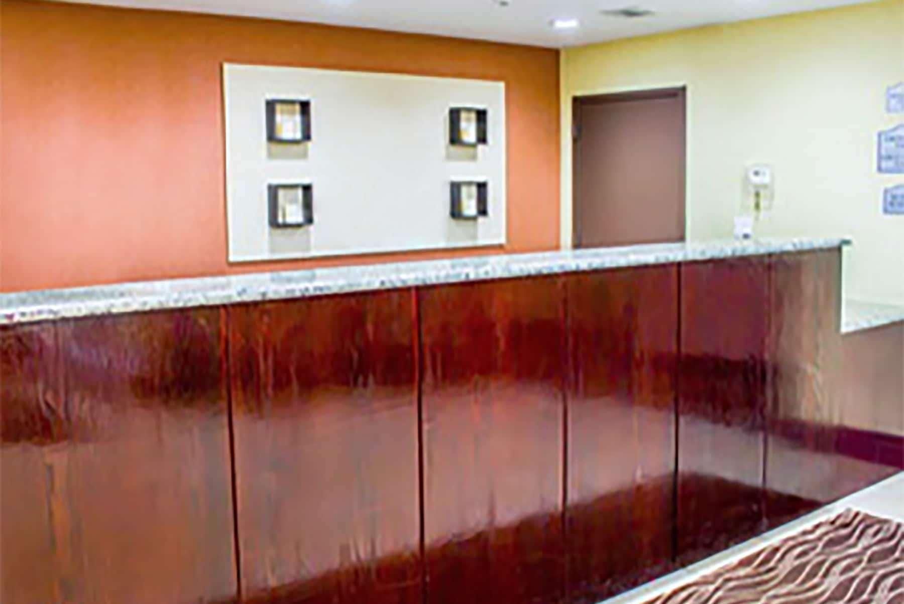 Travelodge by Wyndham Ozone Park 1