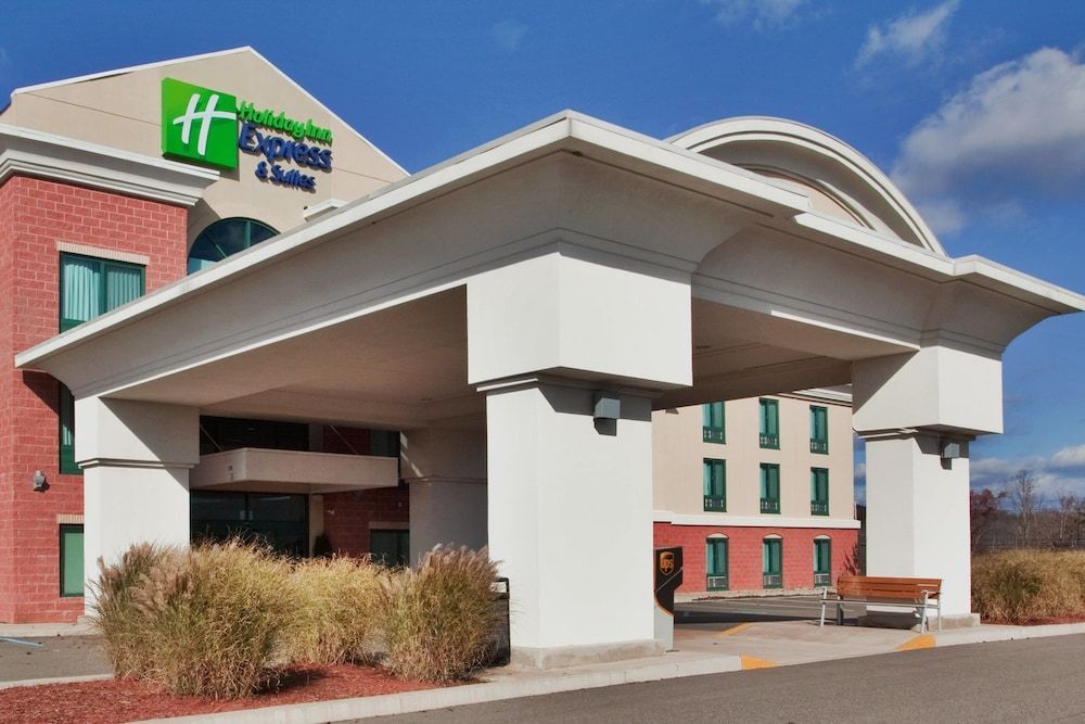 Holiday Inn Express & Suites DRUMS-HAZLETON (I-80) by IHG 1
