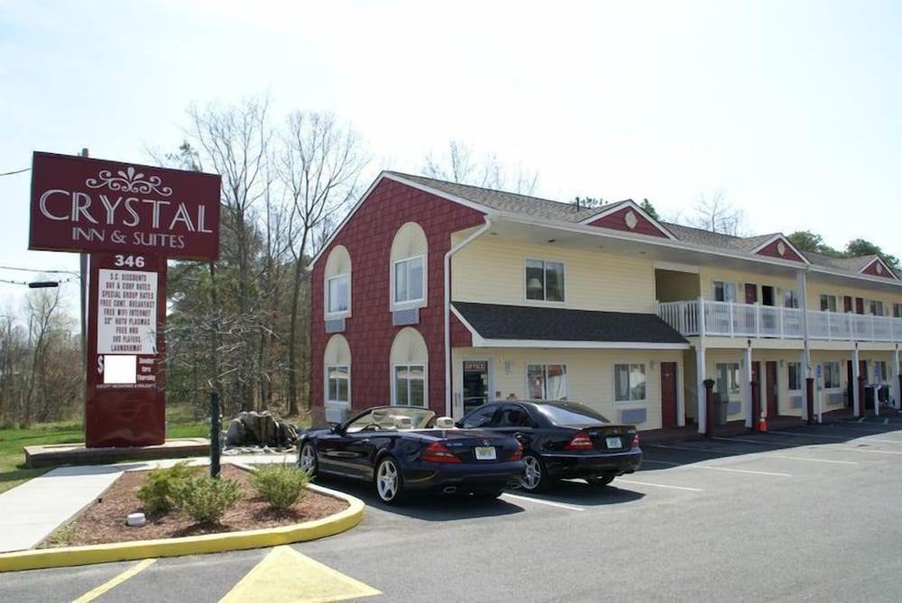 Crystal Inn and Suites 1