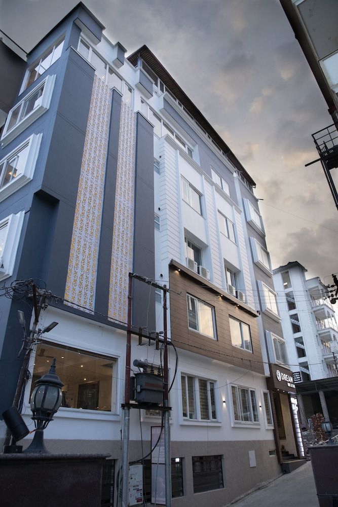 Hotel Dream Inn 1