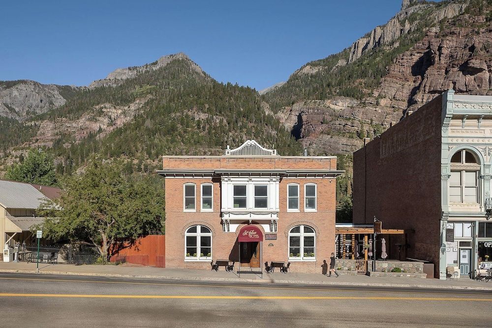 St. Elmo Hotel 1