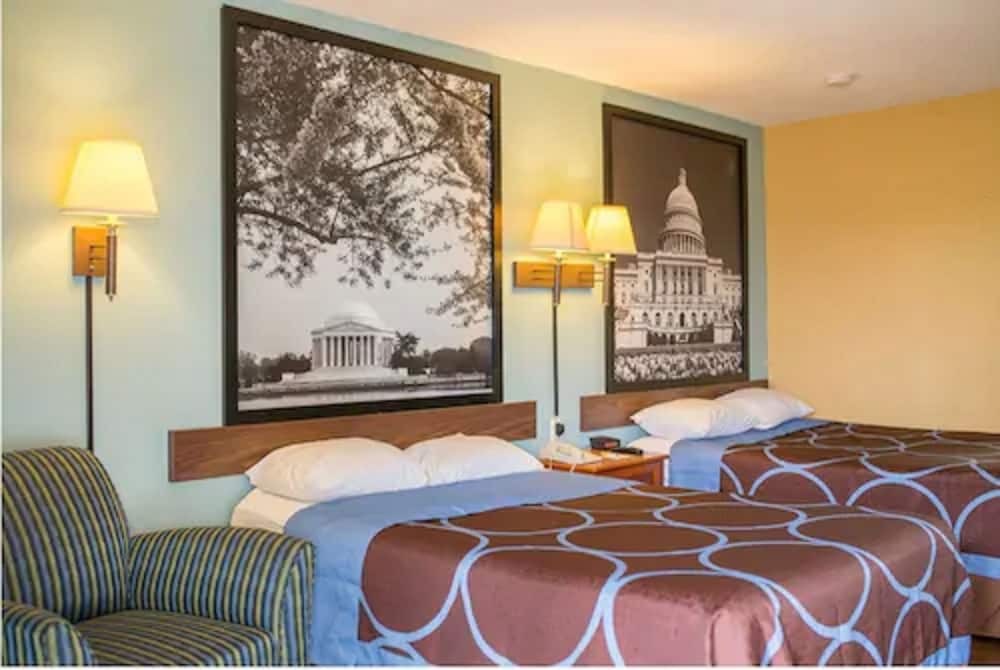 Super 8 Alexandria by Wyndham 2