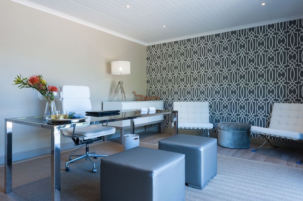 The Jordan Suites 2