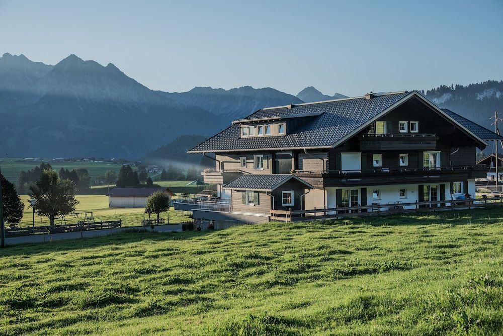 Alpenhaus Steiner - Top-Ferienwohnungen - Sommer-Bergbahn inklusive 1