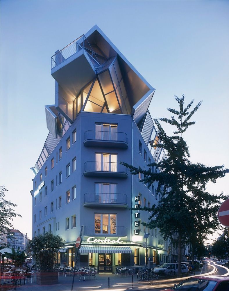 Chelsea Hotel 1