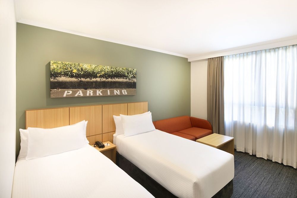 Mercure Melbourne Southbank 1