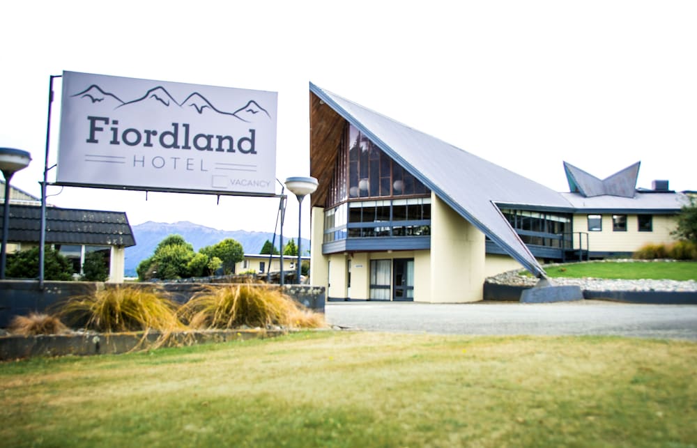 Fiordland Hotel 1