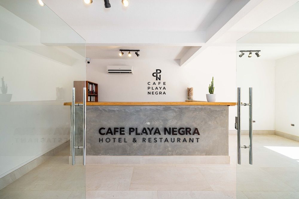 Cafe Playa Negra Hotel 2