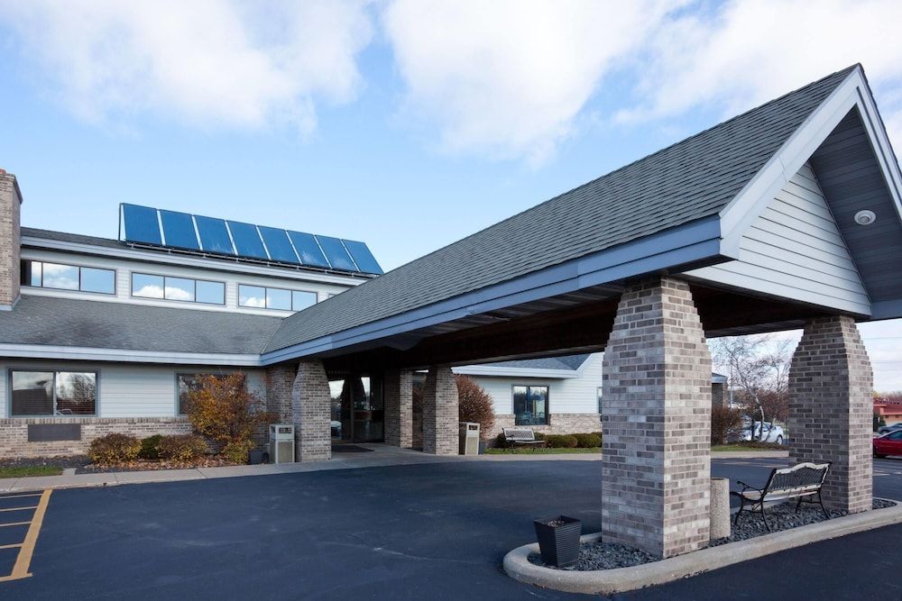 AmericInn by Wyndham Monroe 1