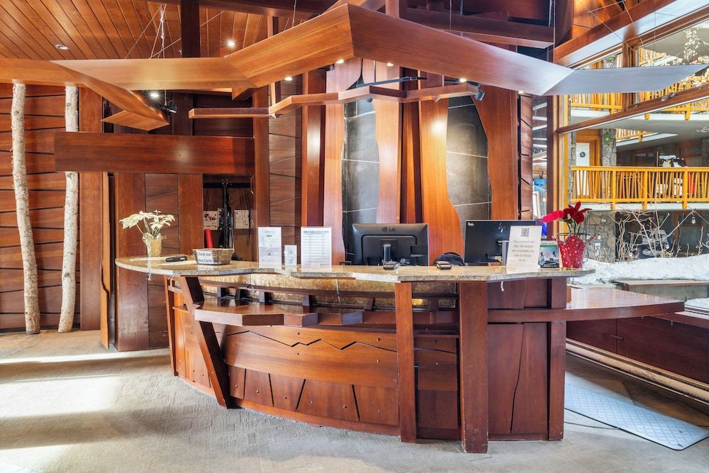 Fox Hotel and Suites 2
