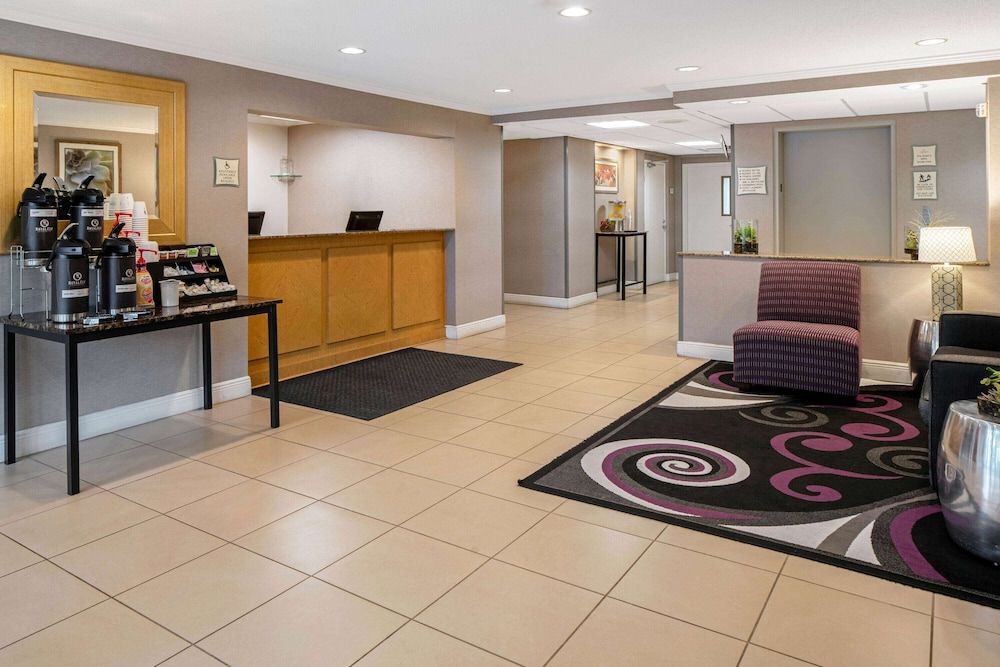 La Quinta by Wyndham Naples East (I-75) 2