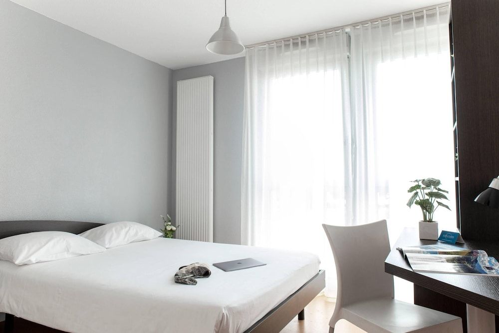 Comfort Aparthotel Besancon Hauts du Chazal 1