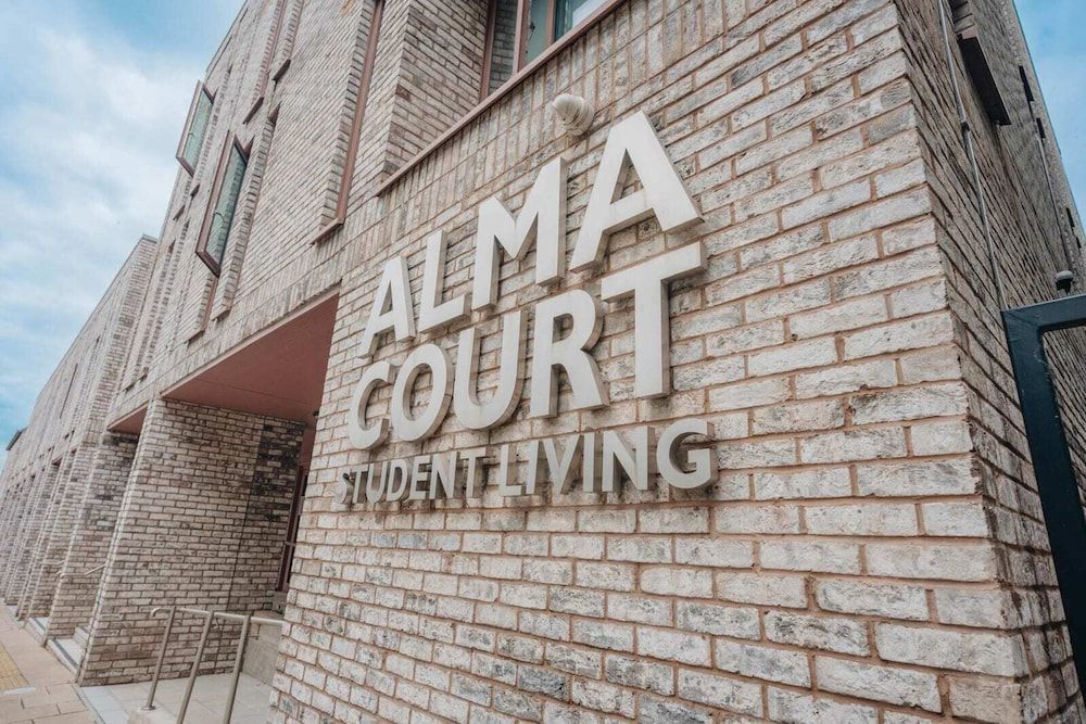 Alma Court - Campus Accommodation 1