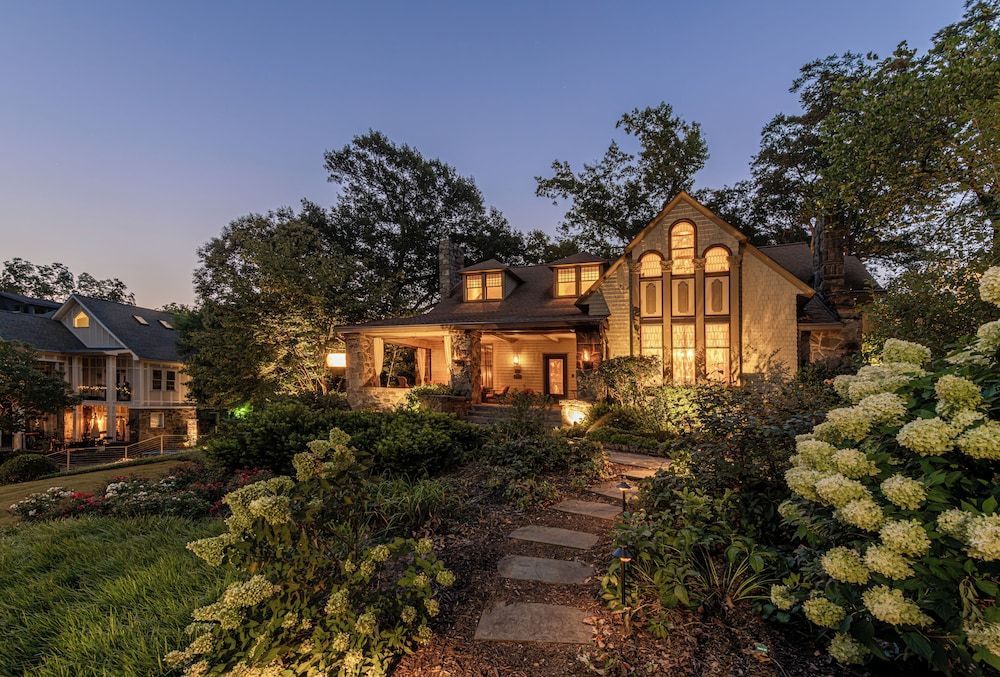 Stonehurst Place Bed & Breakfast 1