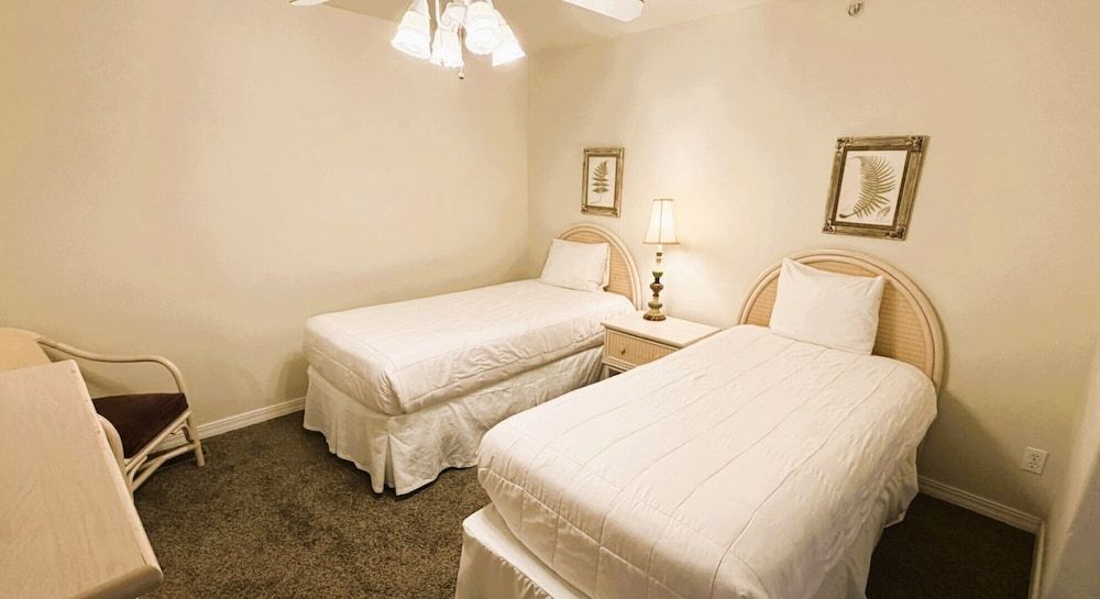 French Quarter Resort 2