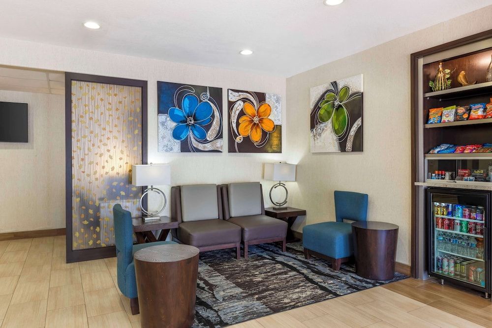 Best Western Plus Lake Worth Inn & Suites 2