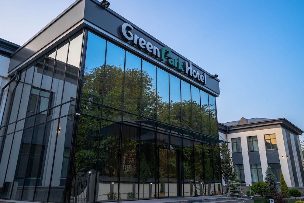 Green Park Hotel 1