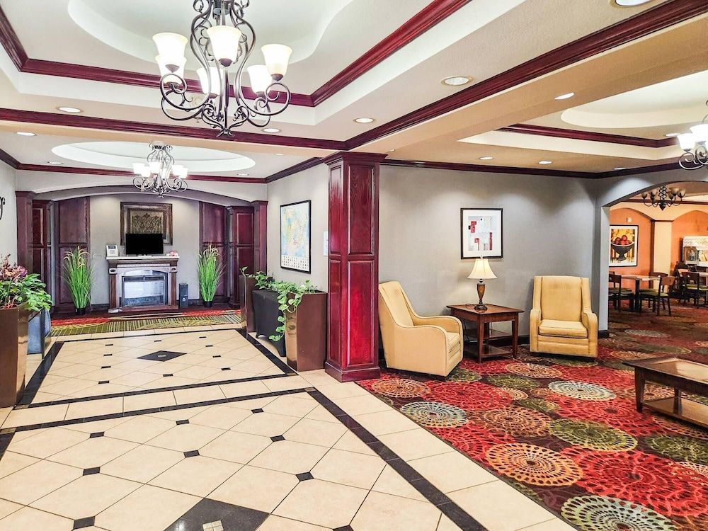 Country Inn & Suites by Radisson, Terrell 2