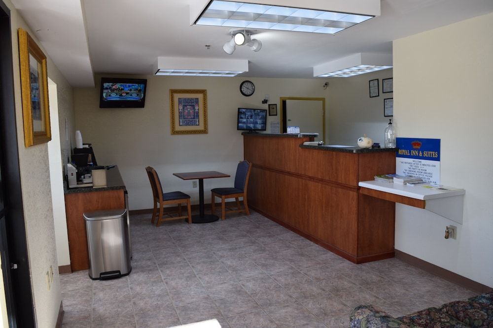 Royal Inn Douglasville 2