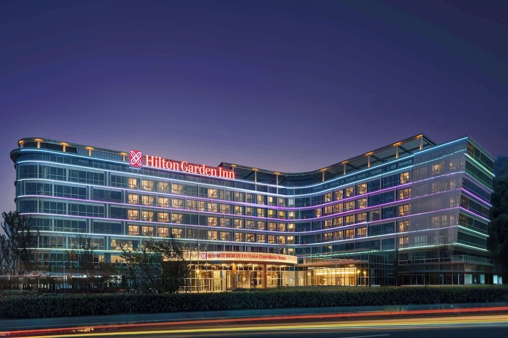 Hilton Garden Inn Huzhou High-Speed Railway Station 1