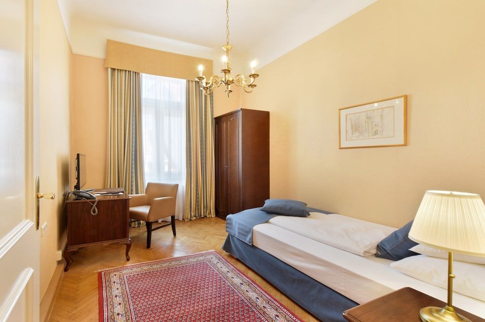 Palais-Hotel Erzherzog Johann 2