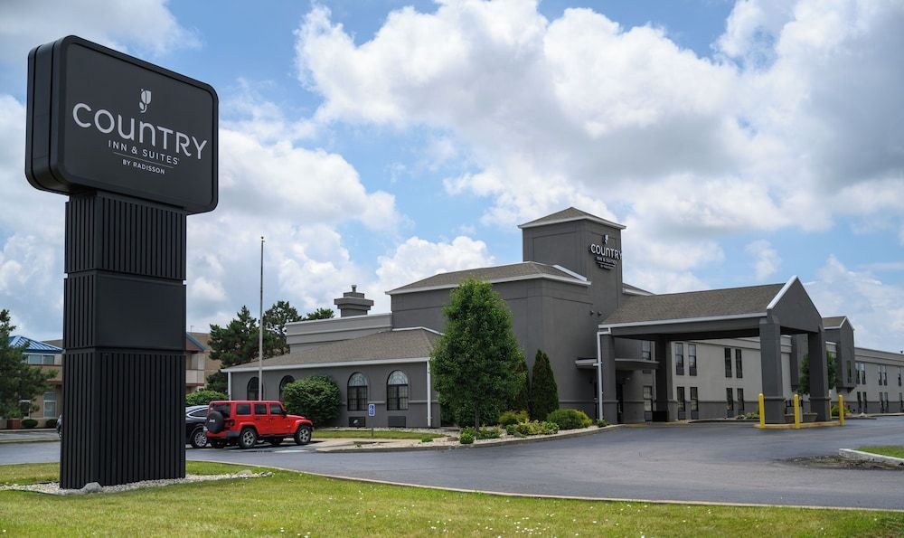 Country Inn & Suites by Radisson, Greenfield, IN 1