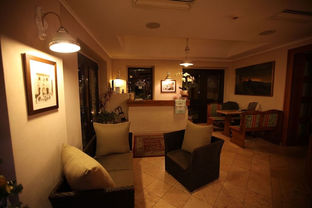 Rosa Hotel & Apartments 2