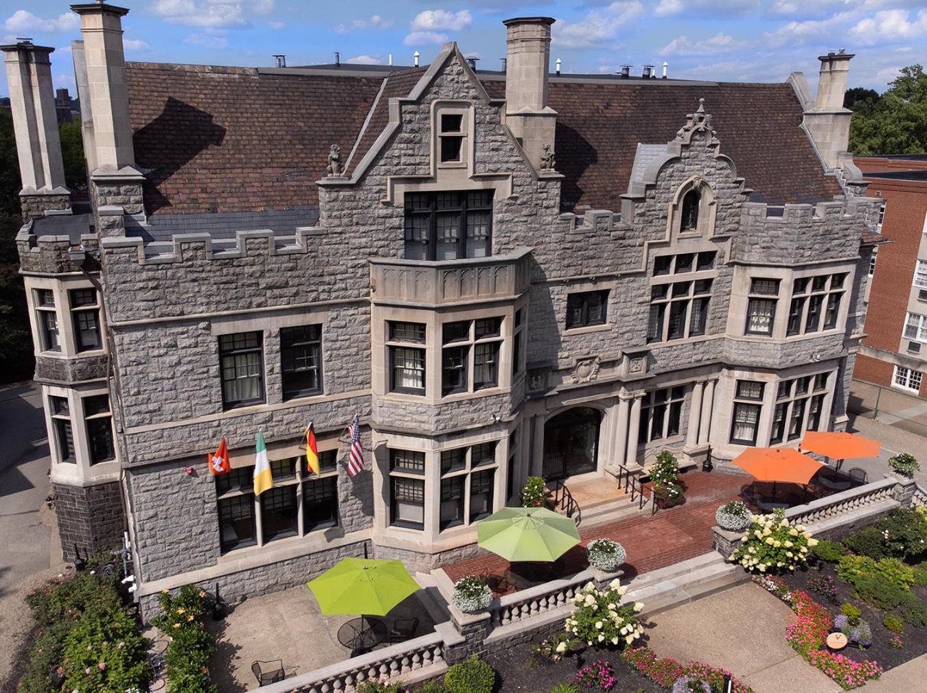 Mansions on Fifth 1