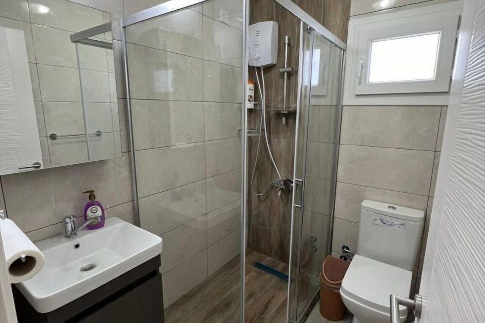 Downtown Location/ Netflix Included/ Spacious Apt 2