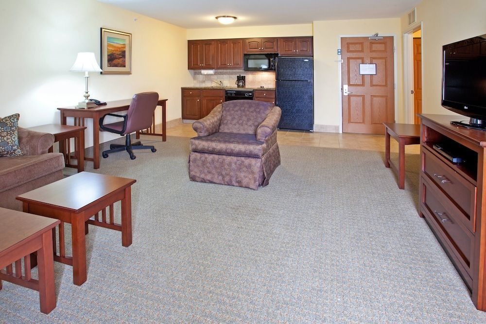 Staybridge Suites ELKHART NORTH by IHG 1