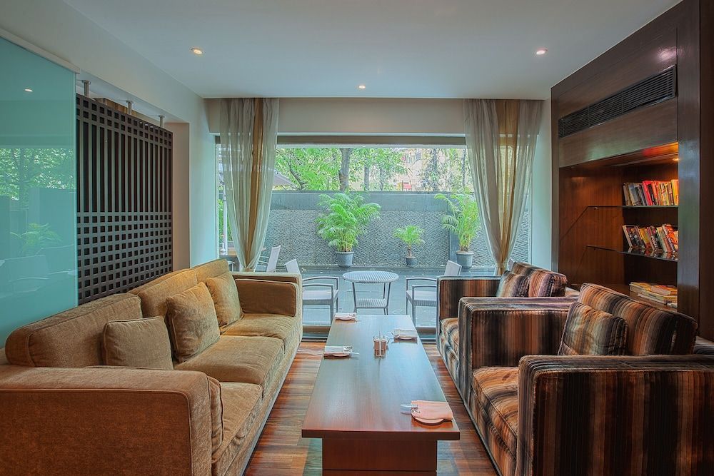 Oakwood Residence Naylor Road Pune 1